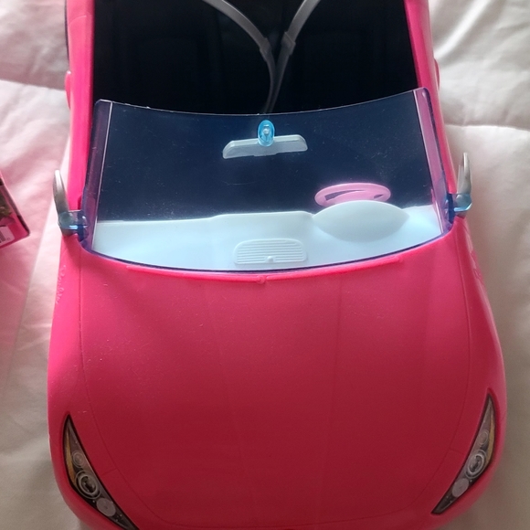 BARBIE CAR CENTERPIECE - Picture 8 of 14